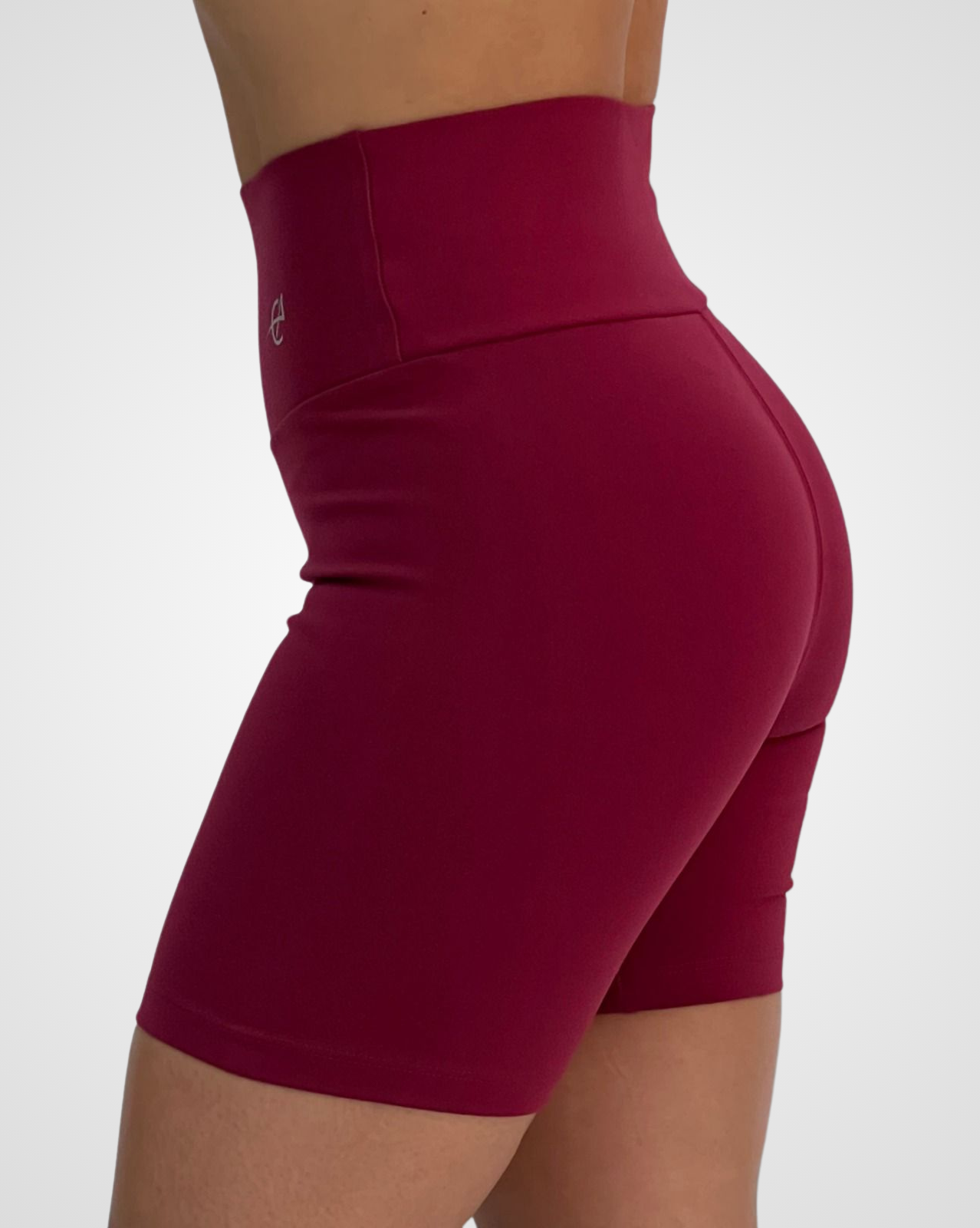 Liv Essential Short