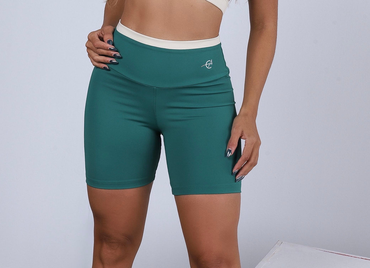 Liv Dual Color Short