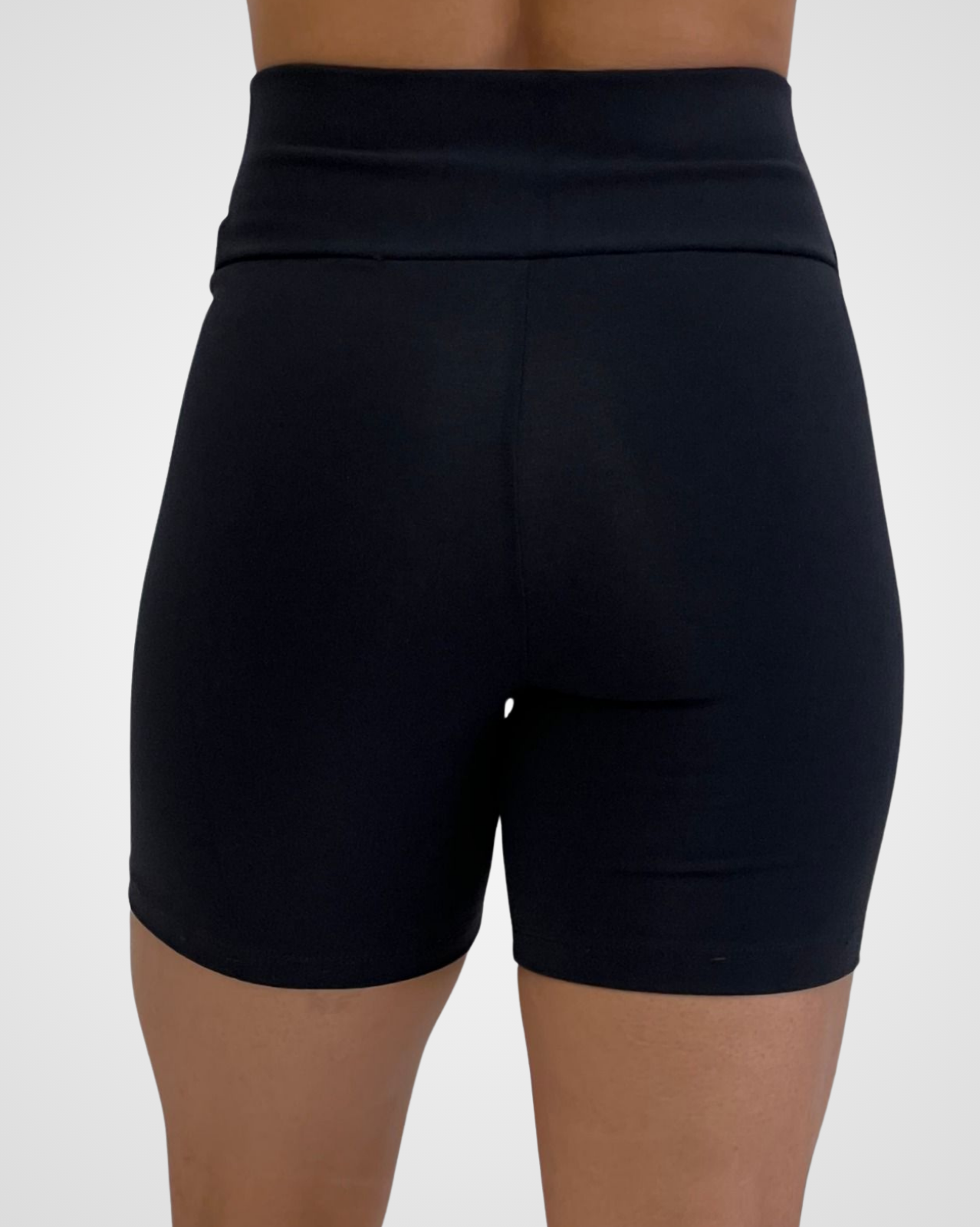 Liv Essential Short