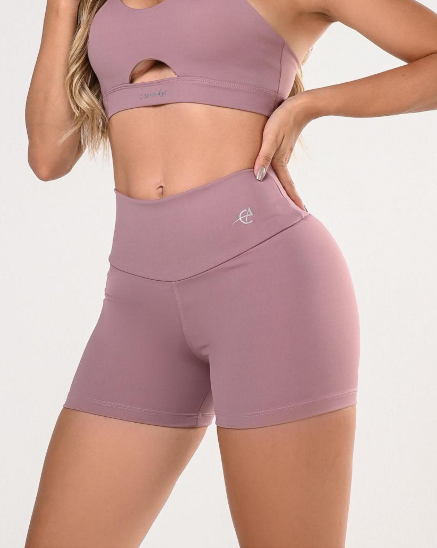 Liv Six Short